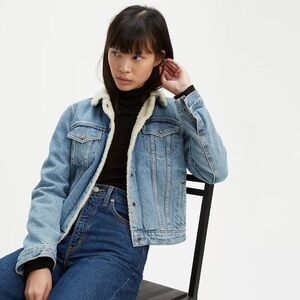 Levi’s Trucker Sherpa Jacket